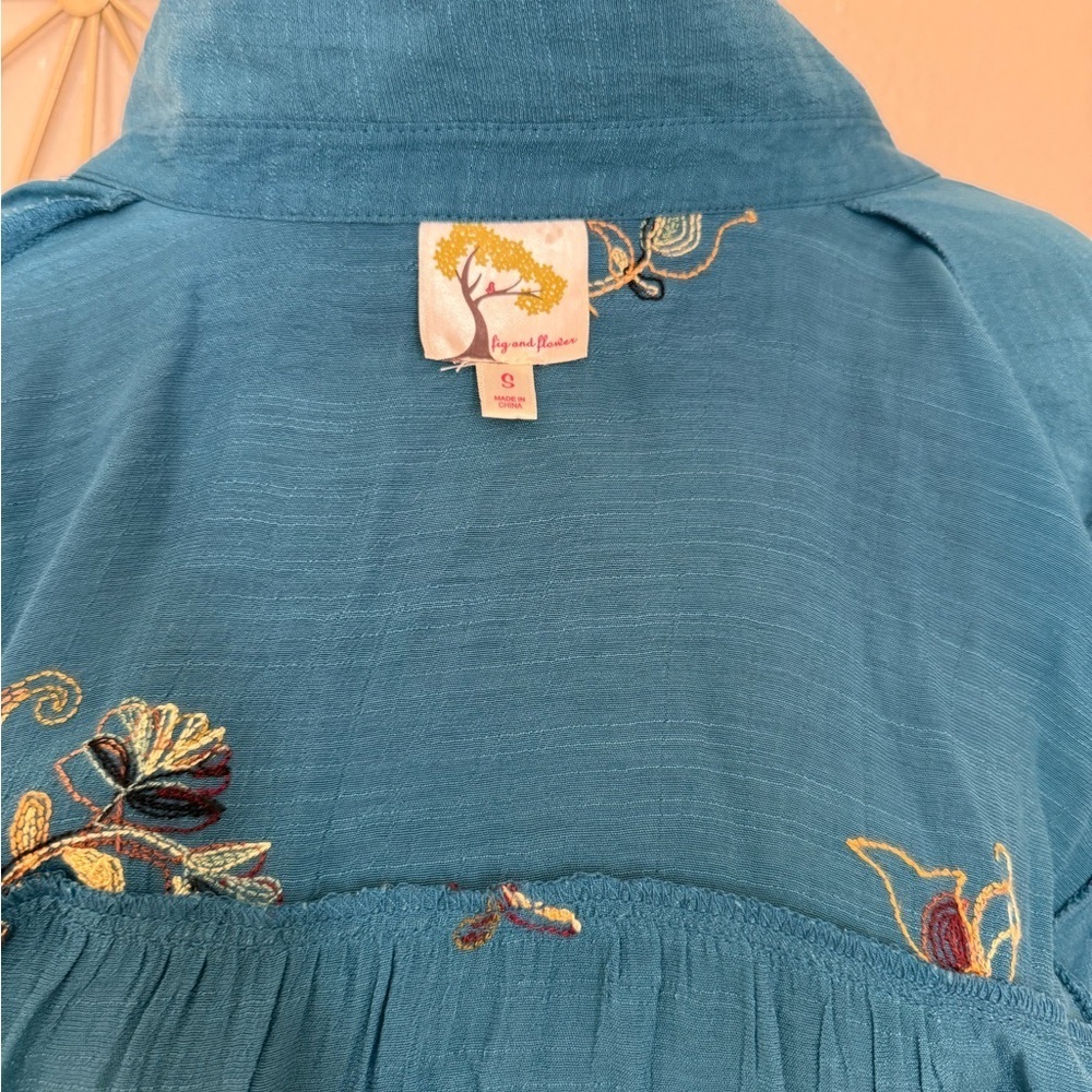 Fig & Flower Embroidered Button Up Blouse Blue Boho Anthropologie Top Size S - Picture 8 of 8